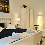 Casa Toret 3*